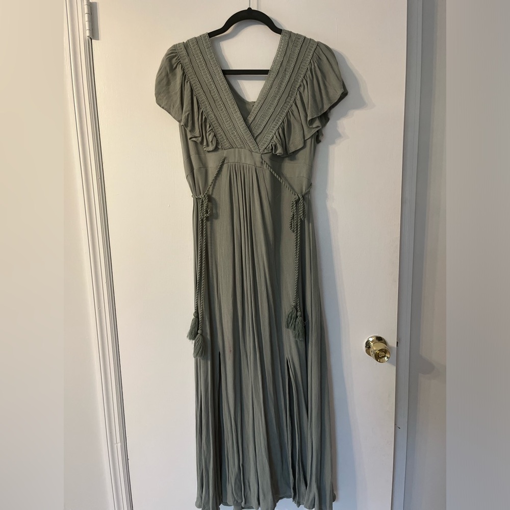 Sage short sleeve dress with leg slits